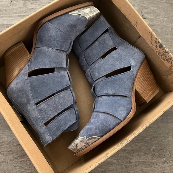 Free People Shoes - Free People Brayden Fisherman Western Boots in Blue Suede
